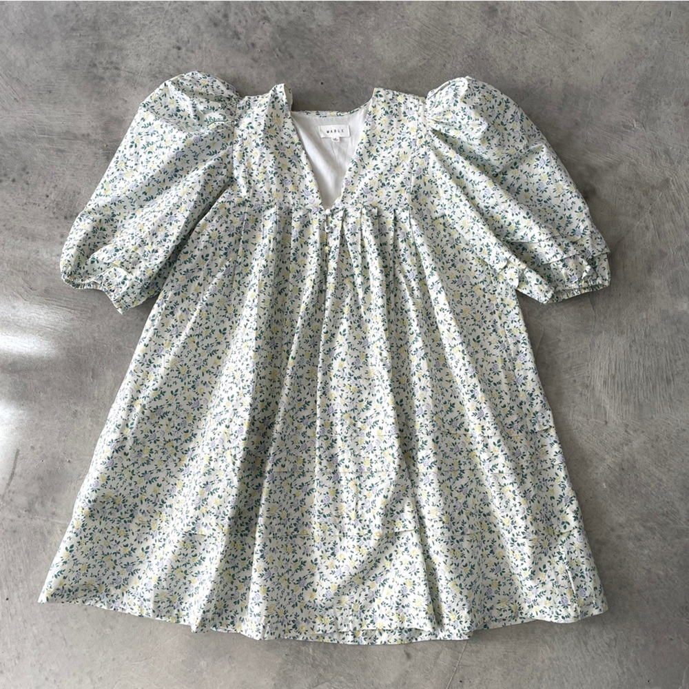 MABLE NWOT micro floral mini dress with puff sleeves